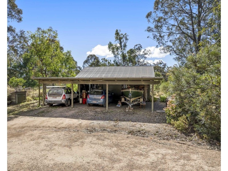 98 Mervyn Road, Geham QLD 4352