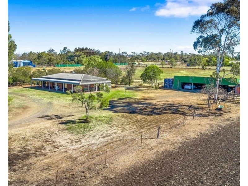 156 Heinemann Road, Wellcamp QLD 4350
