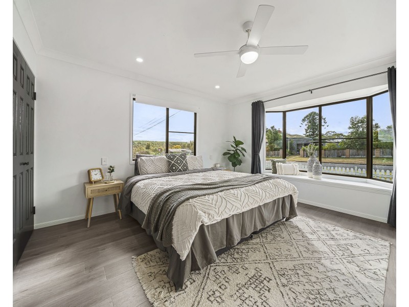 9 Dale Street, Crows Nest QLD 4355