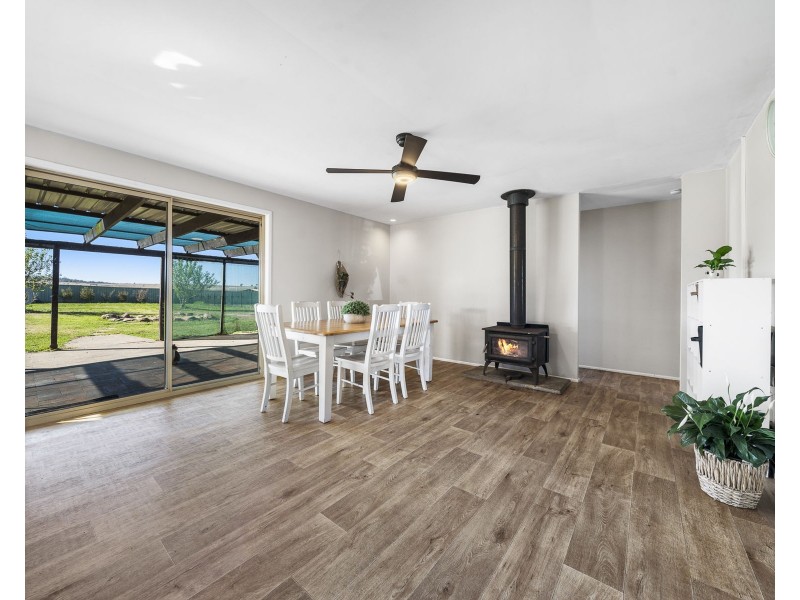 27 Lipp Road, Greenmount East QLD 4359
