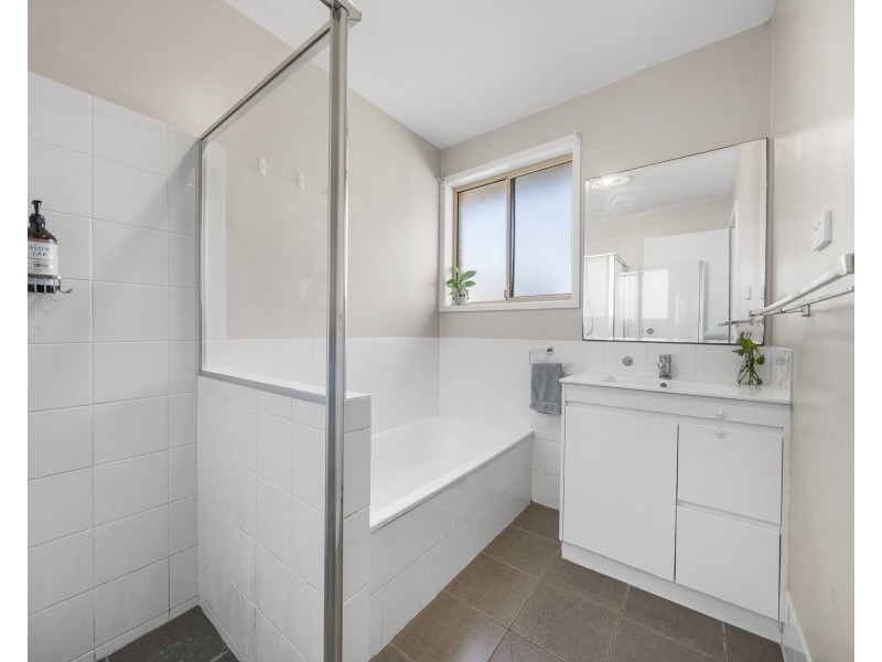 27 Lipp Road, Greenmount East QLD 4359