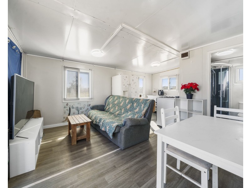 27 Lipp Road, Greenmount East QLD 4359