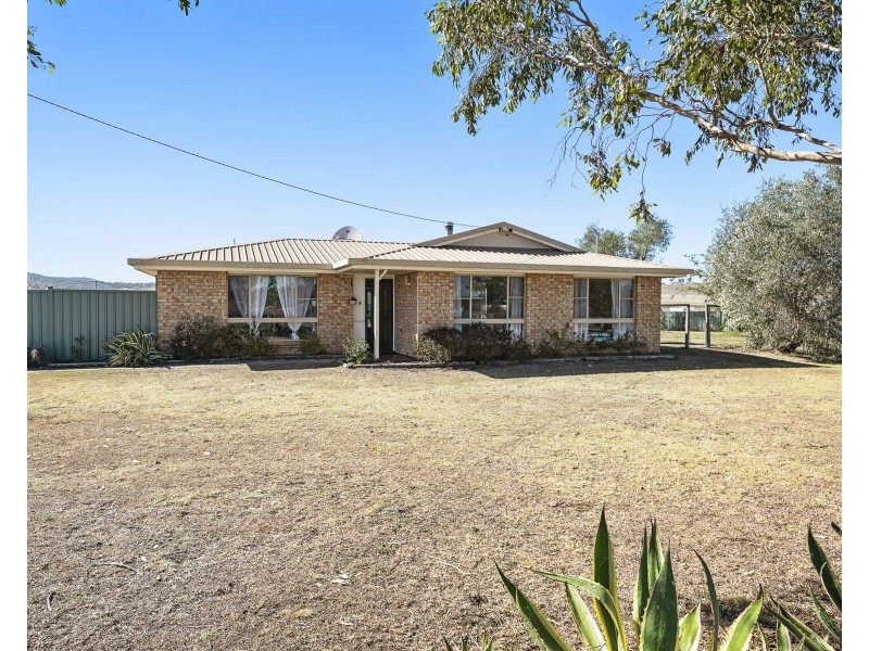 27 Lipp Road, Greenmount East QLD 4359