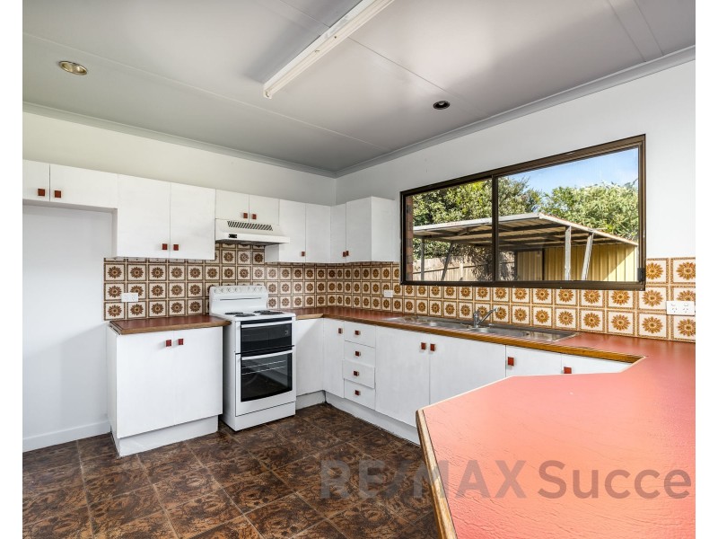 15 Claire Street, Centenary Heights QLD 4350