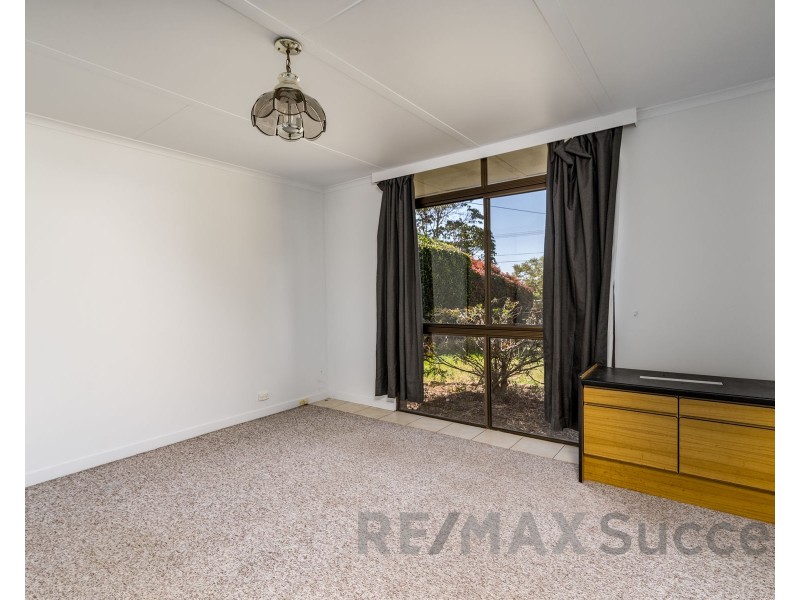 15 Claire Street, Centenary Heights QLD 4350