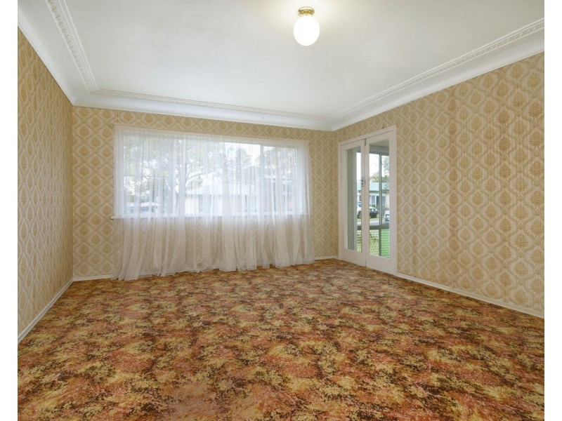 11 Leawarra Street, Wilsonton QLD 4350
