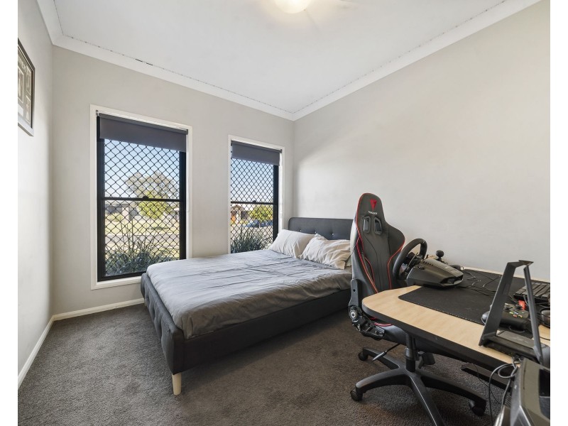 15 Kellett Drive, Westbrook QLD 4350