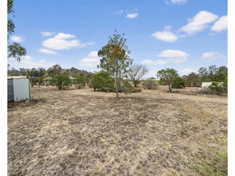 26 Mansel Drive, Gowrie Junction QLD 4352