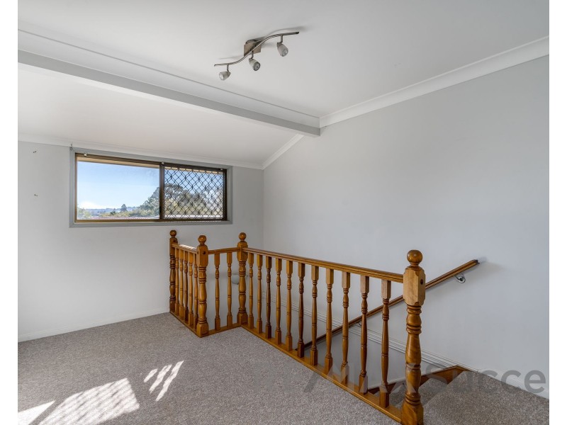 1/56 Gordon Avenue, Newtown QLD 4350