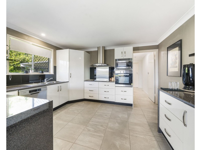 8 Clive Crescent, Darling Heights QLD 4350