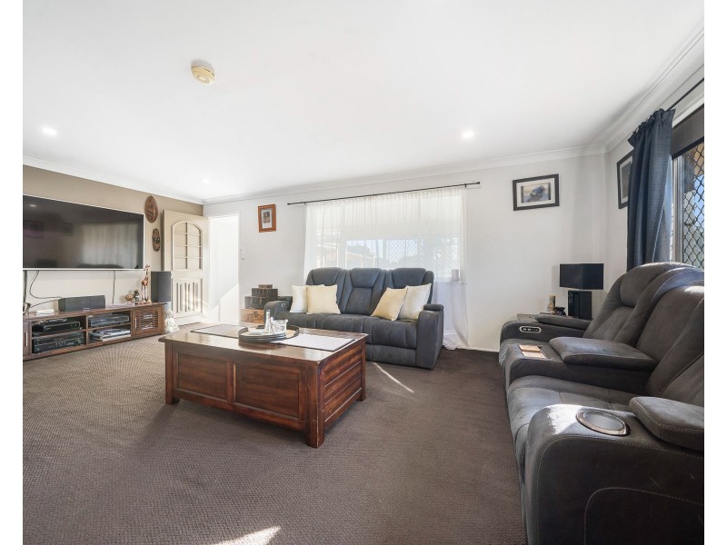 8 Clive Crescent, Darling Heights QLD 4350