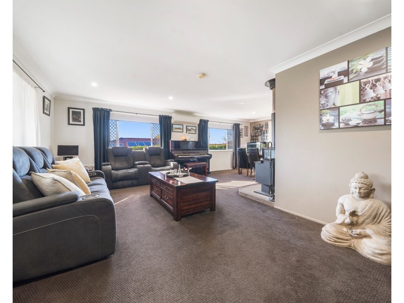 8 Clive Crescent, Darling Heights QLD 4350