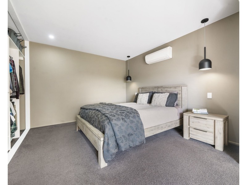 8 Clive Crescent, Darling Heights QLD 4350