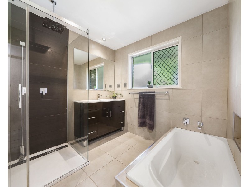 8 Clive Crescent, Darling Heights QLD 4350