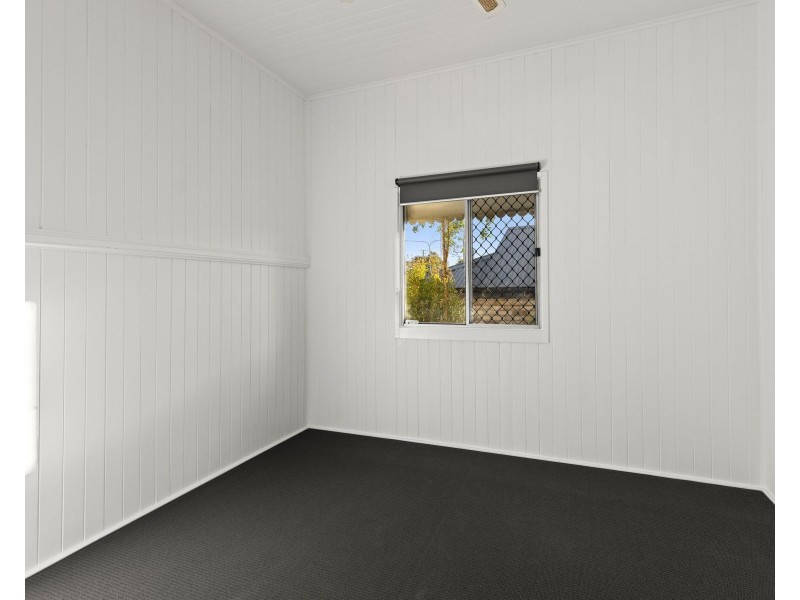 195 Taylor Street, Wilsonton QLD 4350