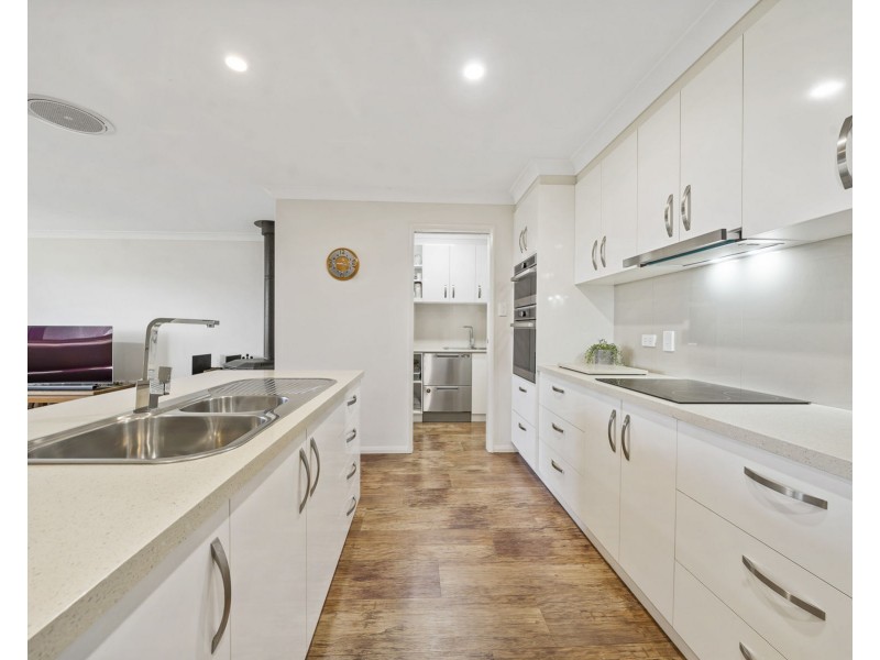 10 Nuffield Street, Kingsthorpe QLD 4400