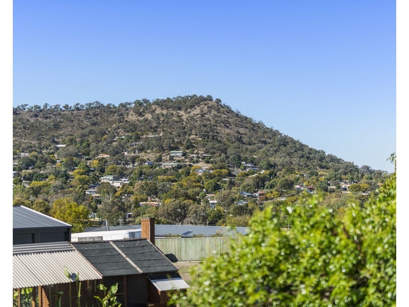 10 Nuffield Street, Kingsthorpe QLD 4400