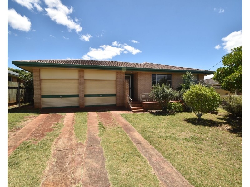 61 Sardon Street, Centenary Heights QLD 4350