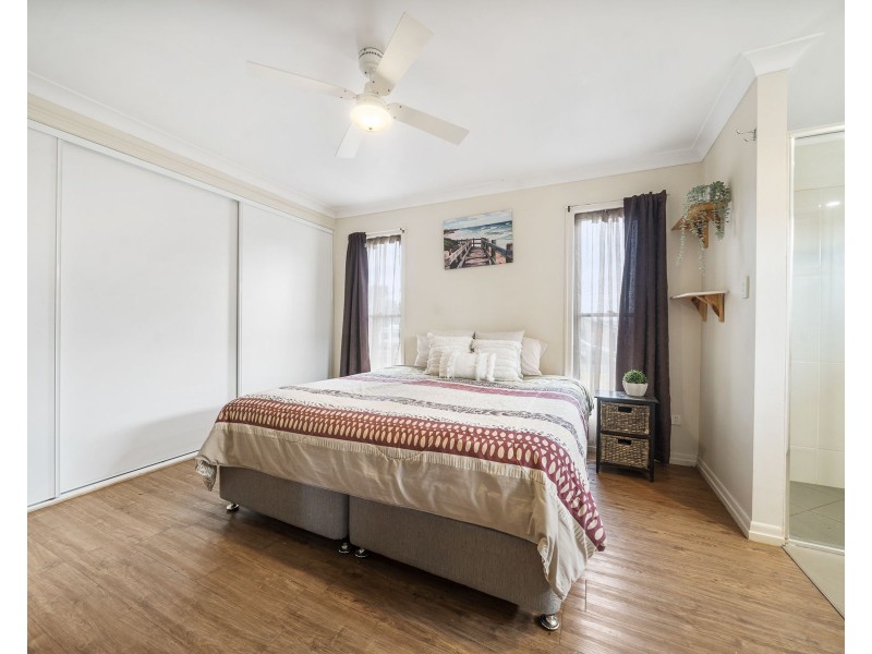 16 Scheske Street, Wilsonton QLD 4350