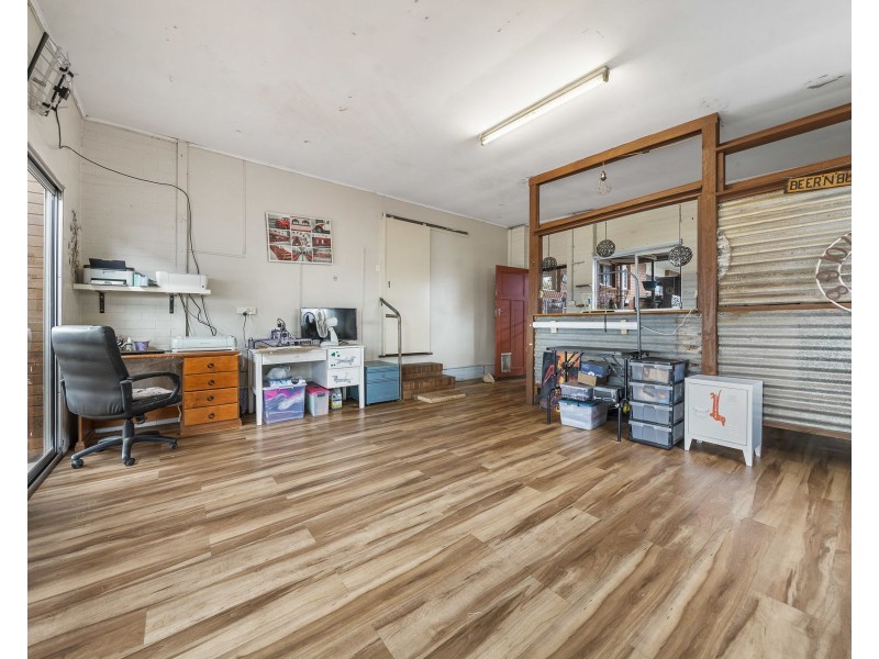 16 Scheske Street, Wilsonton QLD 4350