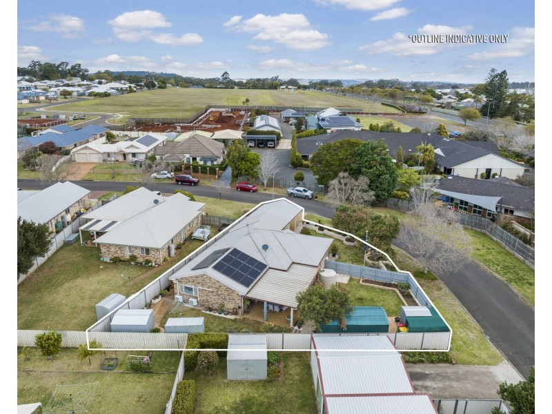 52 Gouldson Drive, Kearneys Spring QLD 4350