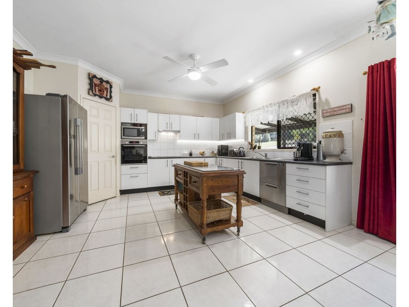 56 Buckingham Court, Mount Hallen QLD 4312