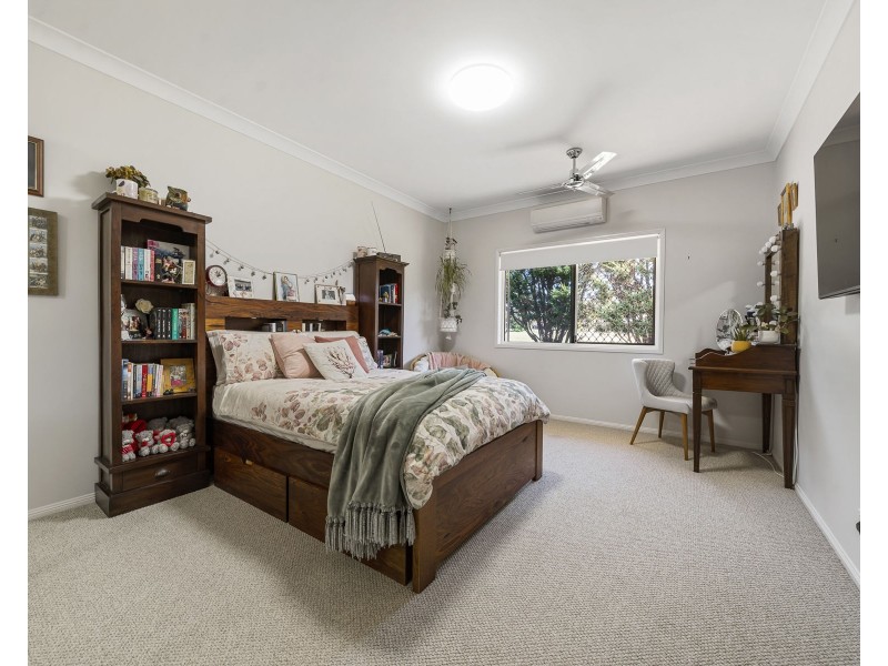 10 Stanley Parade, Highfields QLD 4352