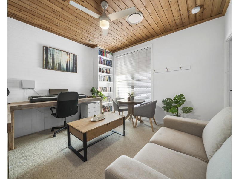 15 Beer Court, Kearneys Spring QLD 4350