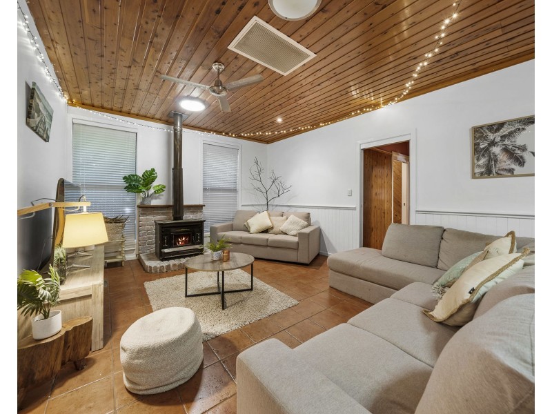15 Beer Court, Kearneys Spring QLD 4350