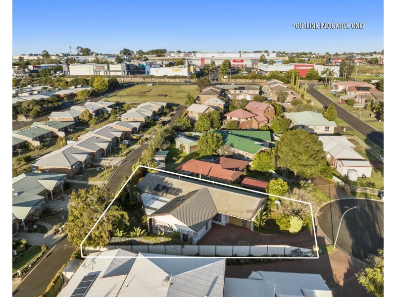 15 Beer Court, Kearneys Spring QLD 4350