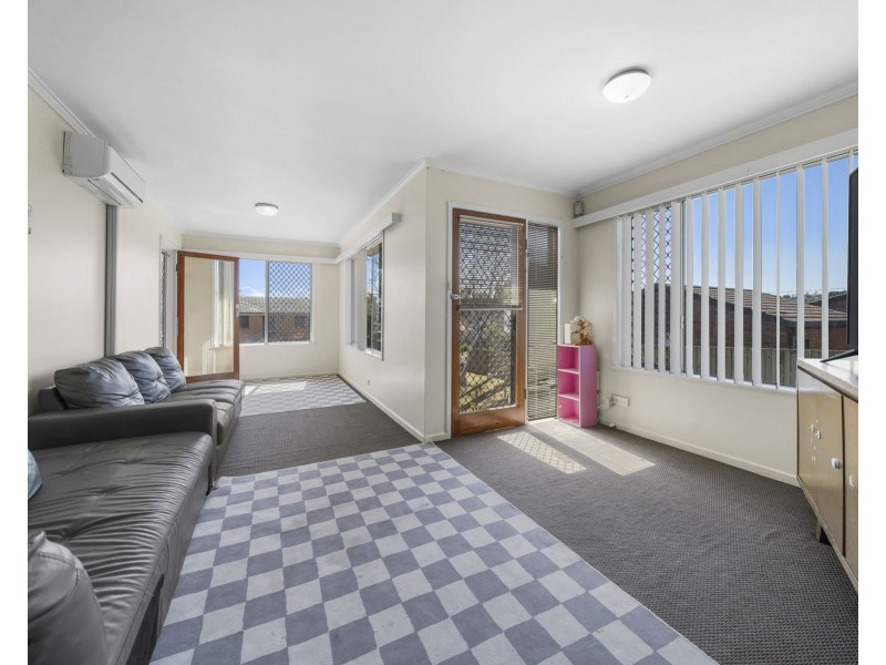 16 Storey Street, Centenary Heights QLD 4350