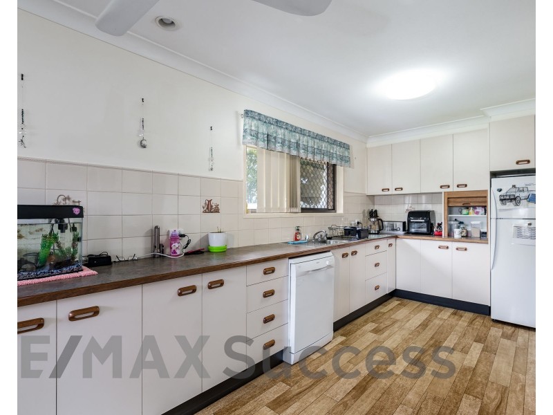 22 Erin Street, Wilsonton QLD 4350