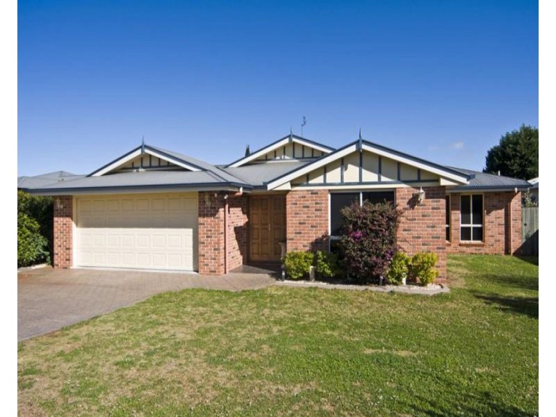 11 Ridgewood Drive, Kearneys Spring QLD 4350