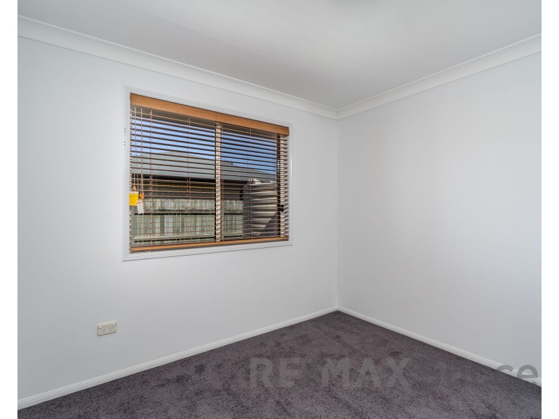 11 Ridgewood Drive, Kearneys Spring QLD 4350