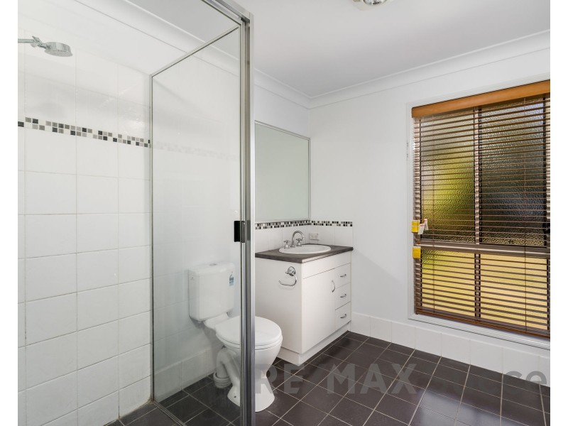 11 Ridgewood Drive, Kearneys Spring QLD 4350