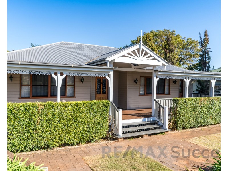 13 Haig Street, South Toowoomba QLD 4350