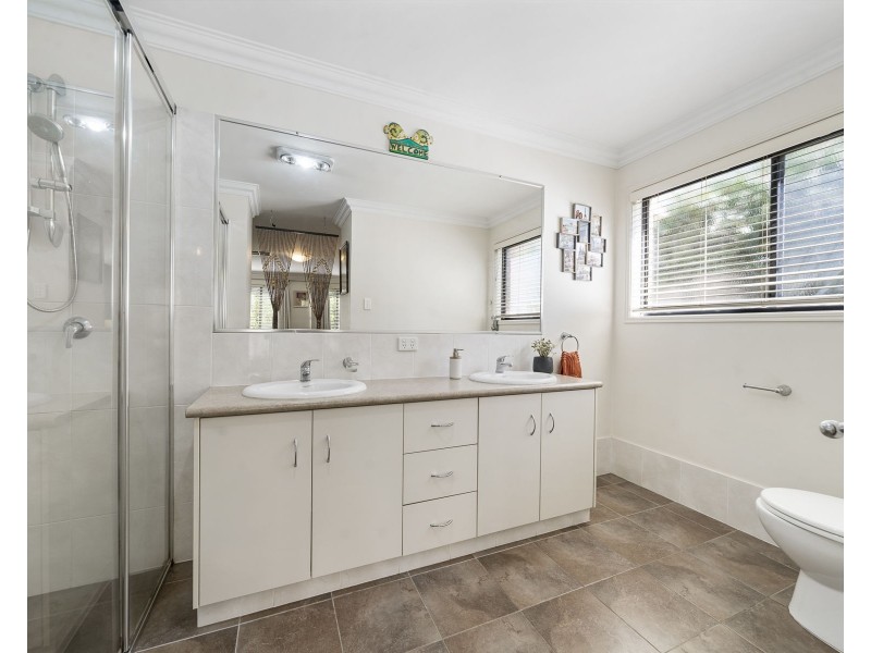 46 Pascoe Lane, Harlaxton QLD 4350