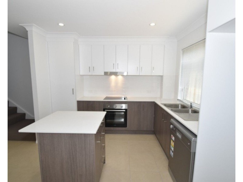 24/227 Nelson Street, Kearneys Spring QLD 4350