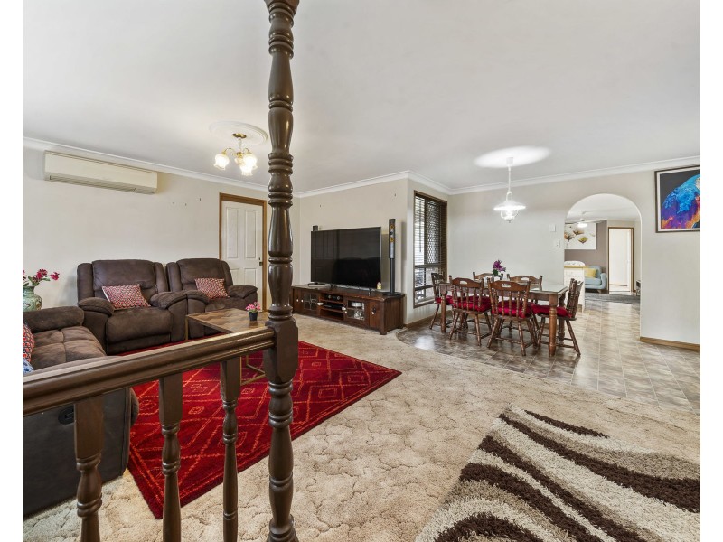 8 Ware Court, Darling Heights QLD 4350