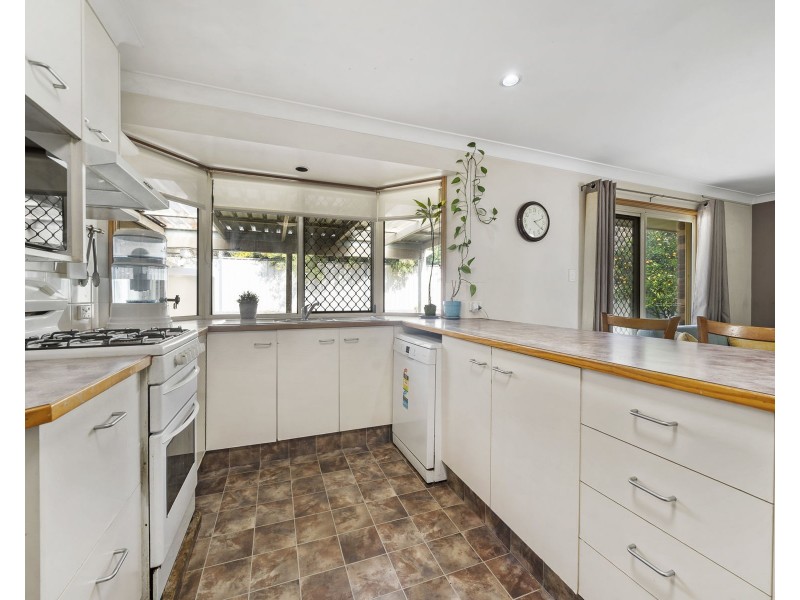 8 Ware Court, Darling Heights QLD 4350