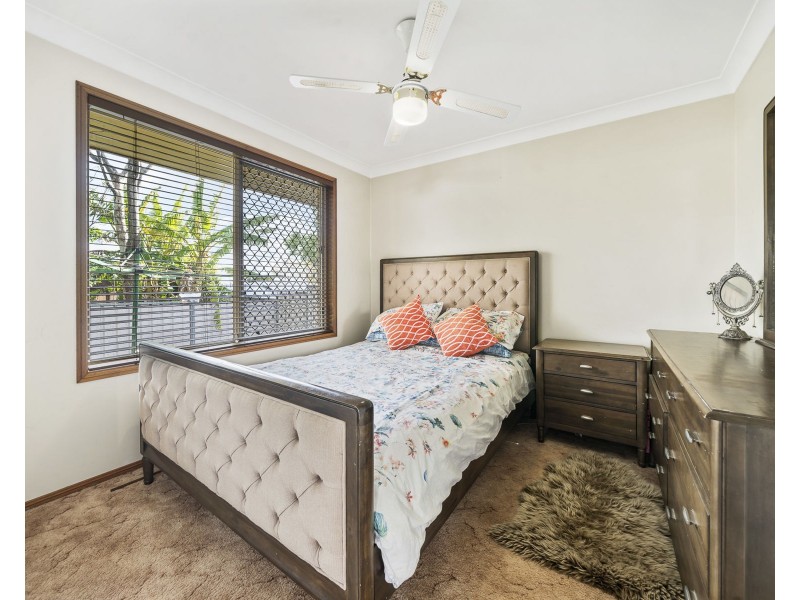 8 Ware Court, Darling Heights QLD 4350