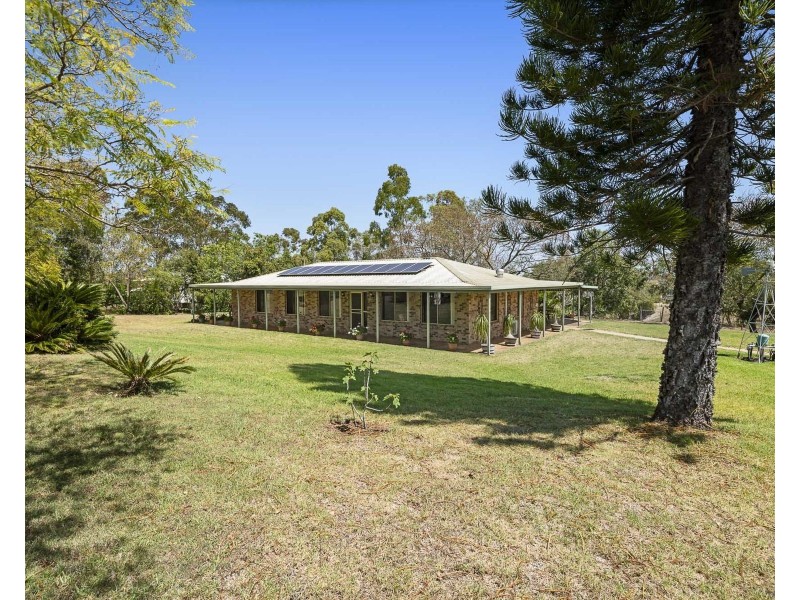 25 Redlands Drive, Gowrie Junction QLD 4352