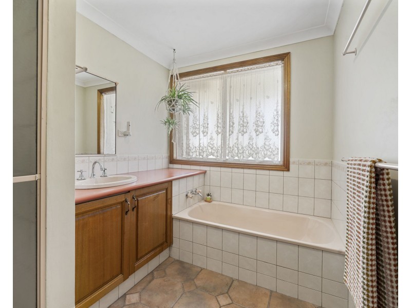 25 Redlands Drive, Gowrie Junction QLD 4352