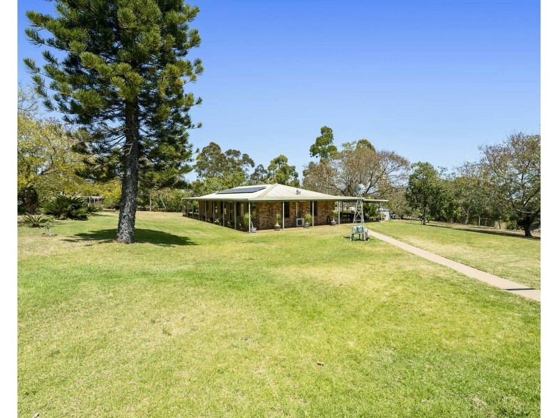 25 Redlands Drive, Gowrie Junction QLD 4352