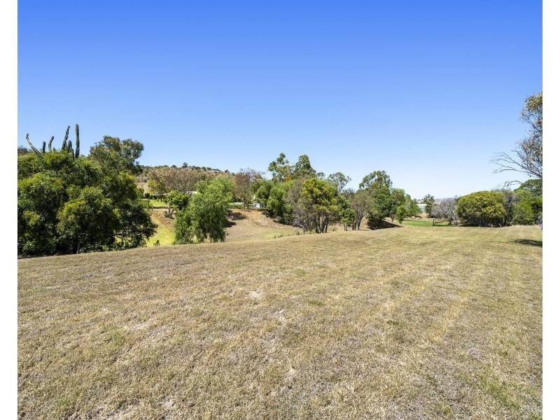 25 Redlands Drive, Gowrie Junction QLD 4352