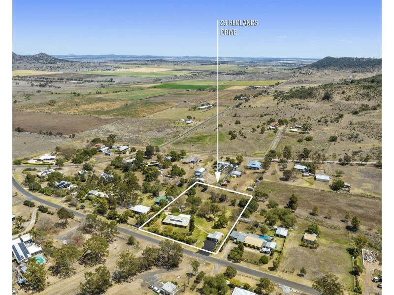 25 Redlands Drive, Gowrie Junction QLD 4352