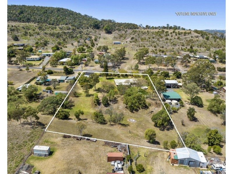 25 Redlands Drive, Gowrie Junction QLD 4352