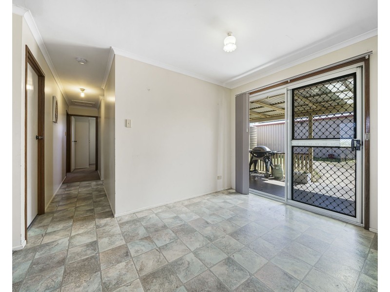 19 Handley Drive, Westbrook QLD 4350