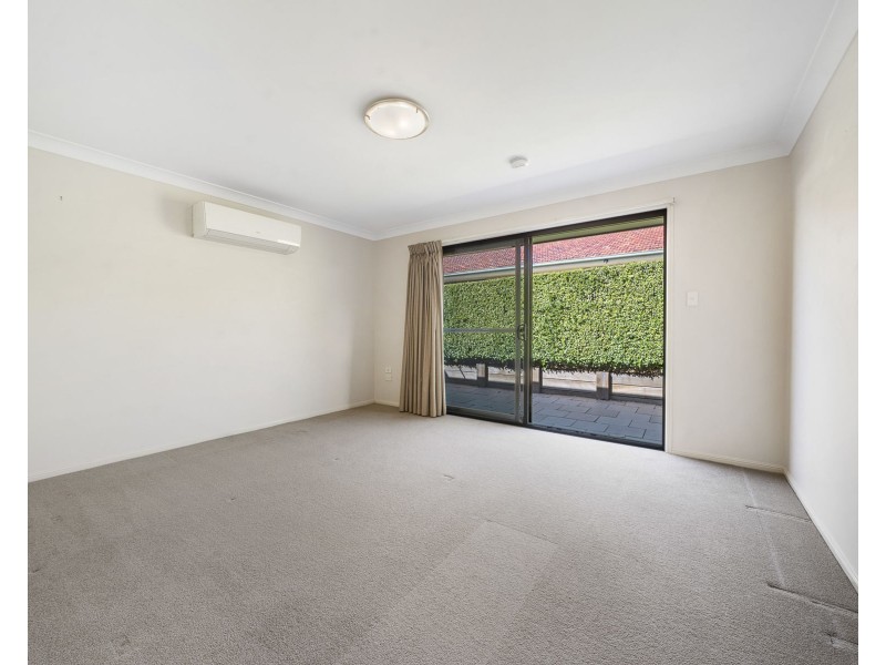 12/451 Alderley Street, Harristown QLD 4350