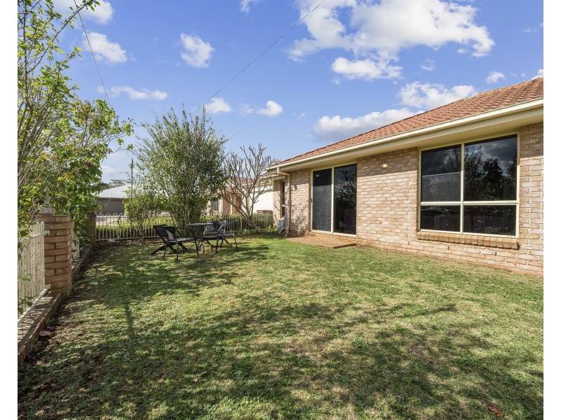 1/5 Rama Court, Kearneys Spring QLD 4350